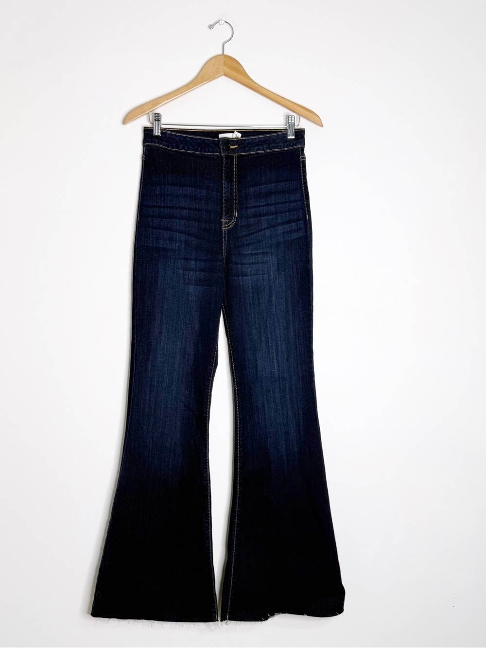 Cello High Rise Flare Jeans Dark Wash Size 11 / 30 NWT